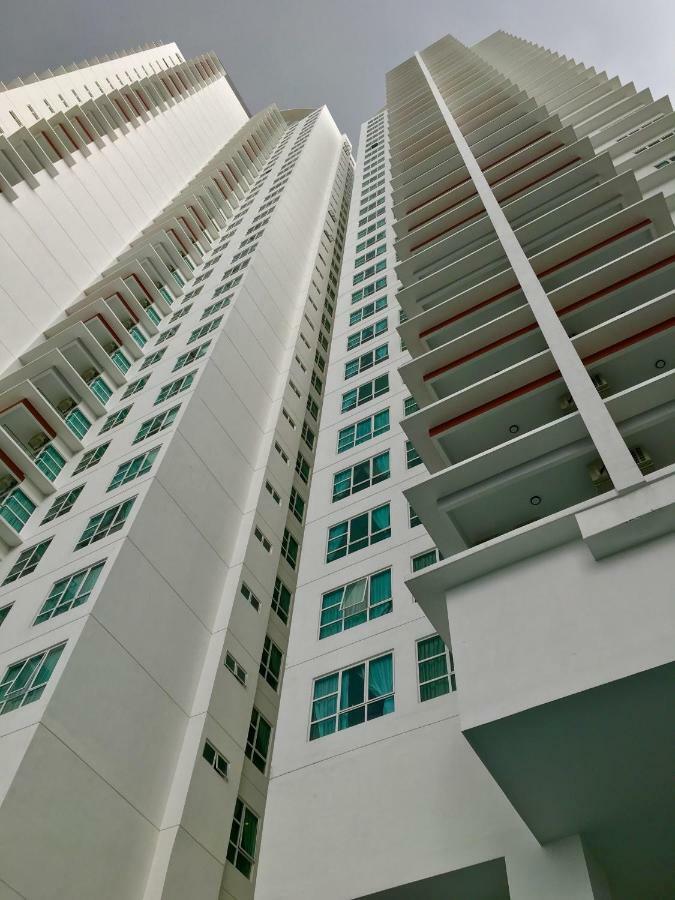 The Pinnacle Tower Johor Bahru Kültér fotó